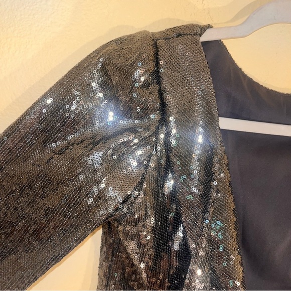 Sherri Hill Silver Hoco Cocktail Dress Cowl Neck Open Back Grey Silver 10 - Picture 4 of 10